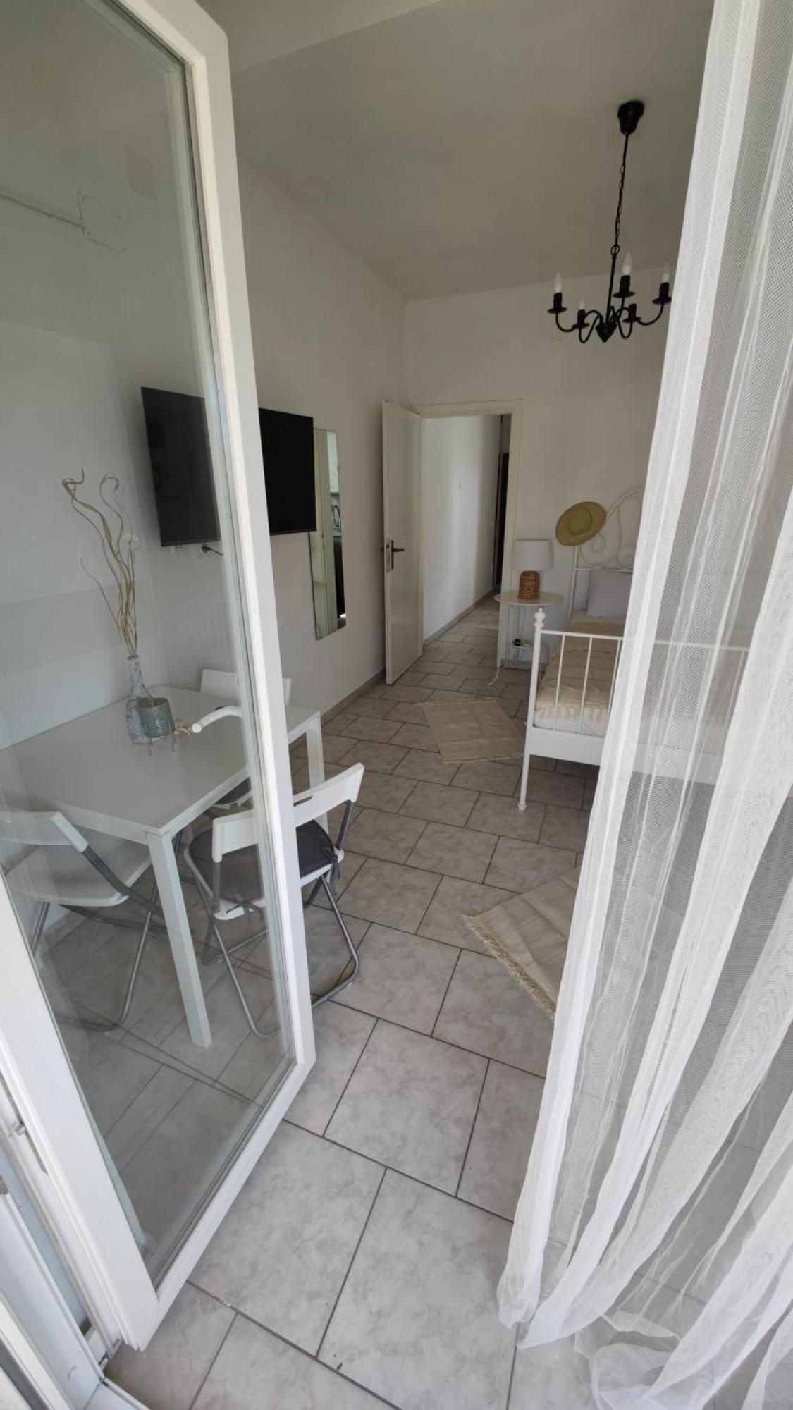 Vila Sentio Mare-Apartments Livaic Zeljko Pirovac Exterior photo